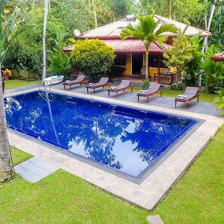 Araliya Gardens Hotel Хикадува Екстериор снимка