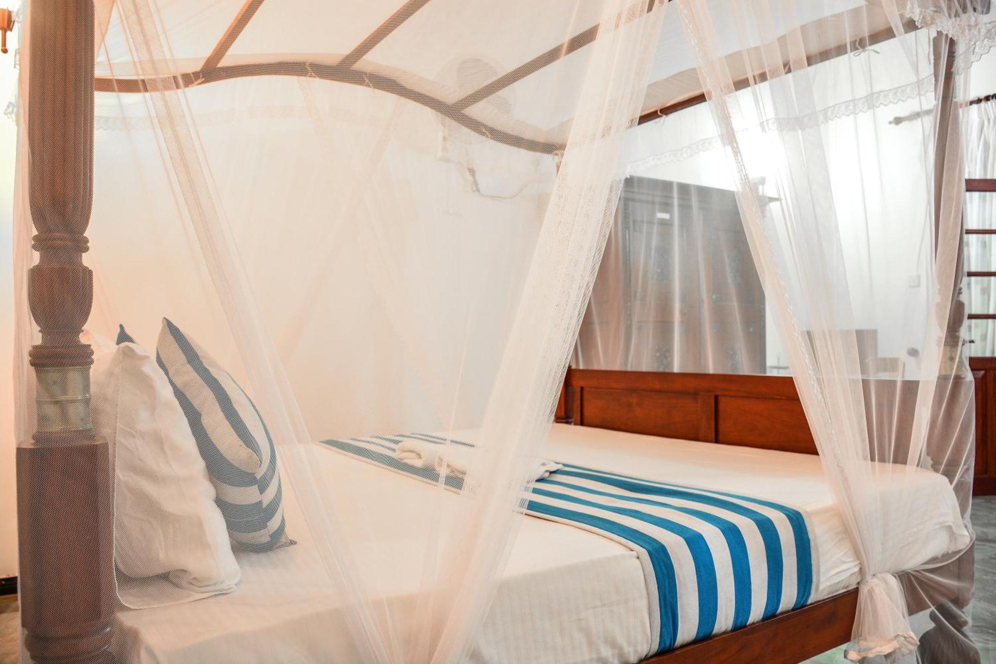 Araliya Gardens Hotel Хикадува Екстериор снимка