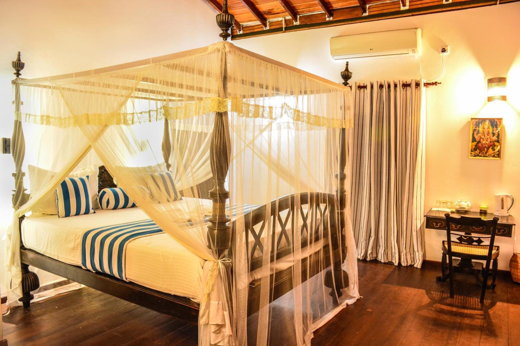 Araliya Gardens Hotel Хикадува Екстериор снимка