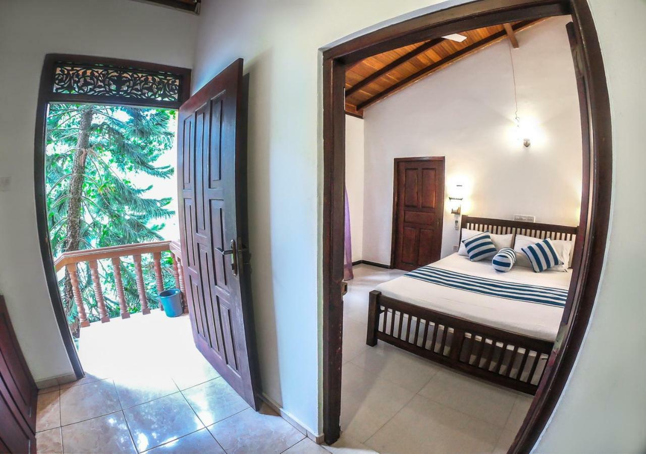 Araliya Gardens Hotel Хикадува Екстериор снимка