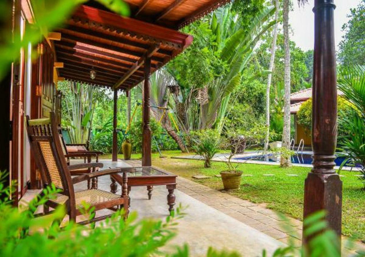 Araliya Gardens Hotel Хикадува Екстериор снимка