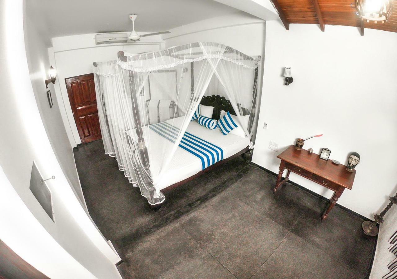 Araliya Gardens Hotel Хикадува Екстериор снимка