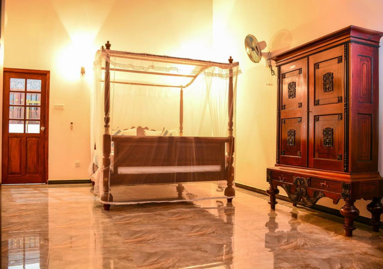 Araliya Gardens Hotel Хикадува Екстериор снимка