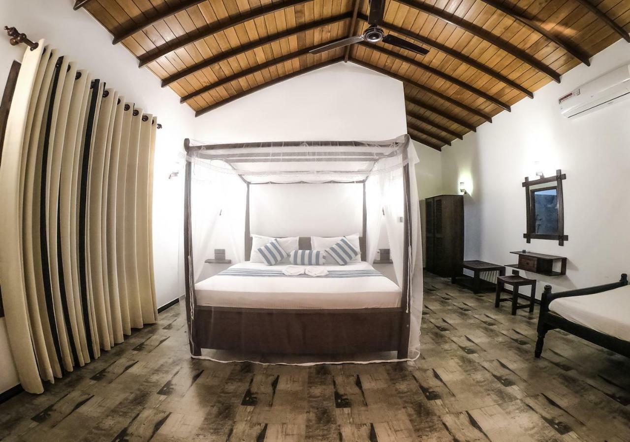 Araliya Gardens Hotel Хикадува Екстериор снимка